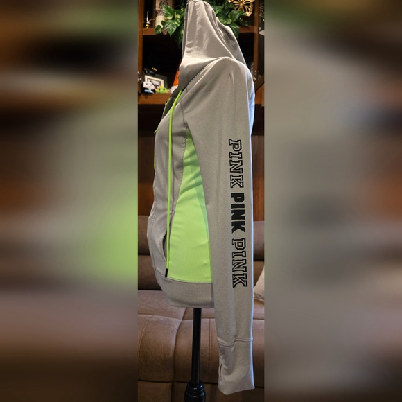 PINK Victoria's Secret Light Gray Jacket Green Highlights - Picture 4 of 6